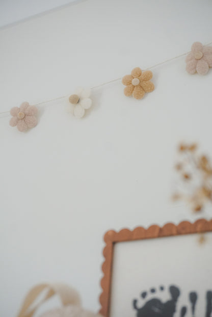Daisy Chain Bunting