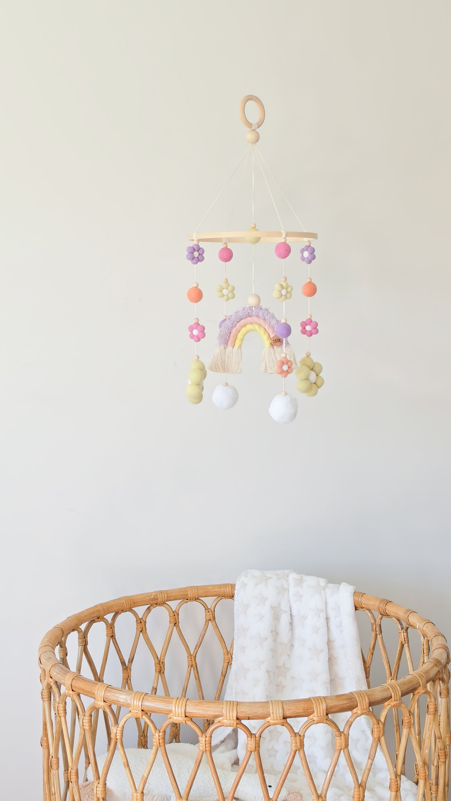Benutzerdefiniertes Kinderzimmer-Kinderbett-Mobile ~ Gänseblümchen + Regenbogen