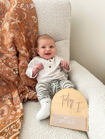 Boho Baby | "Today I" Reusable Wooden Milestone Arch