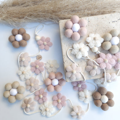 Daisy Chain Bunting ~ Custom Design