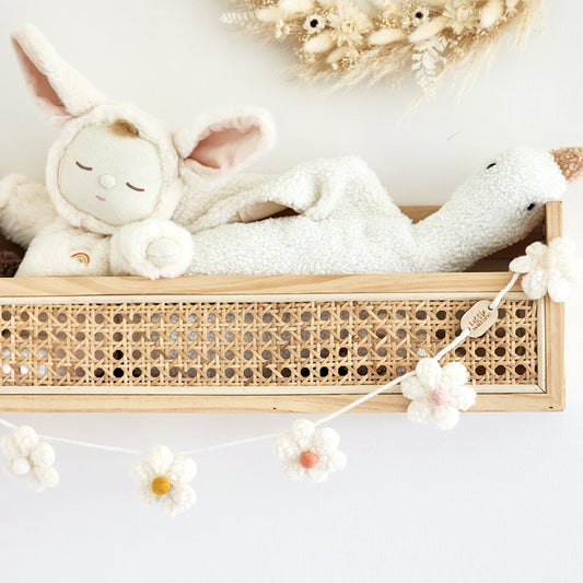 Daisy Chain Bunting ~ Custom Design