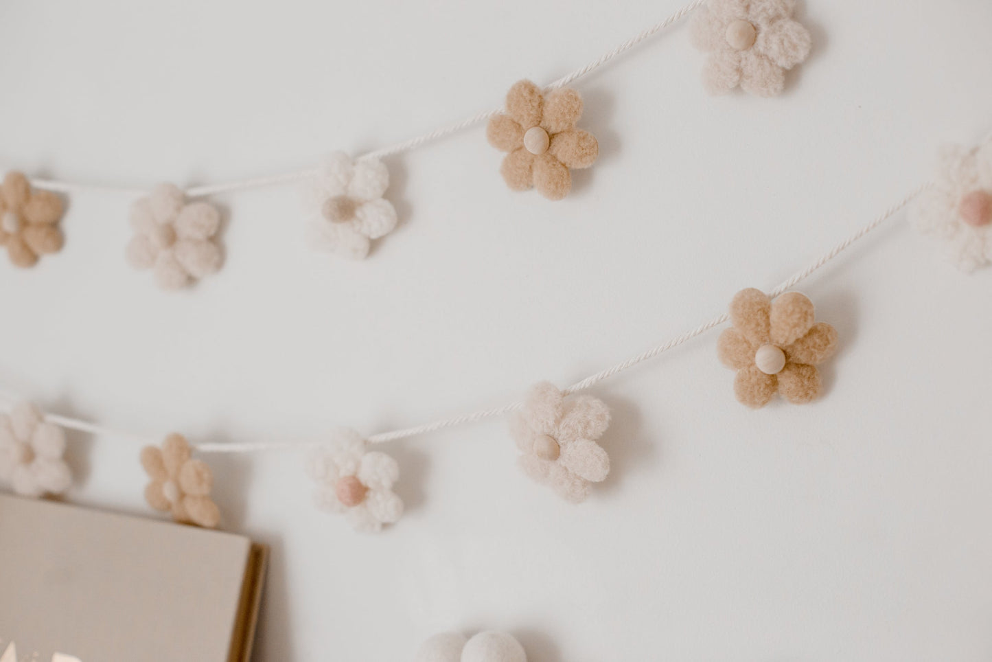 Daisy Chain Bunting ~ Natural + Colour